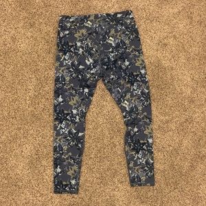 Mid-rise floral printed powerhold 7/8 leggings